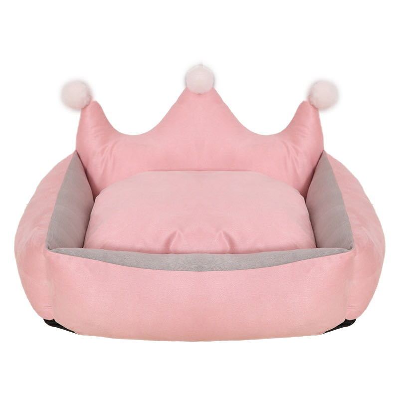 Scratch resistant crown dog bed