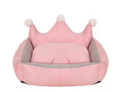 Scratch resistant crown dog bed